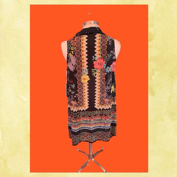 Love Kyla Tunic - Picture 2 of 5